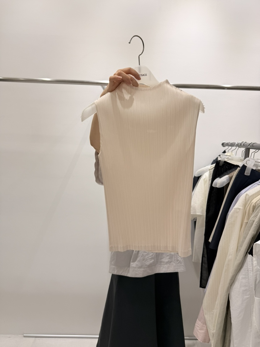 WOOD SAGE韓國東大門代購女裝新品26春夏休閑吊帶背心褶皺WOOD SAGE吊帶/背心圖色1