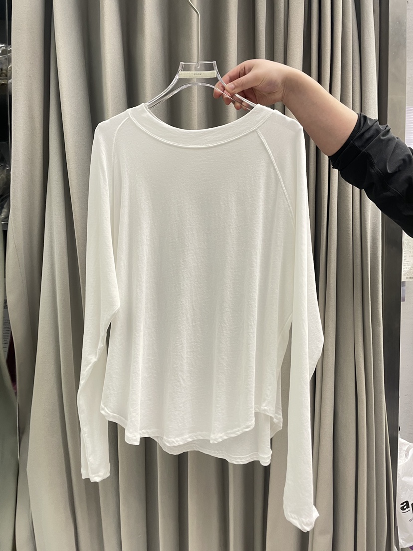 UOOV韓國代購女裝新款推薦休閑人氣熱賣職業時尚26春夏長袖T恤UOOV長袖T恤圖色1