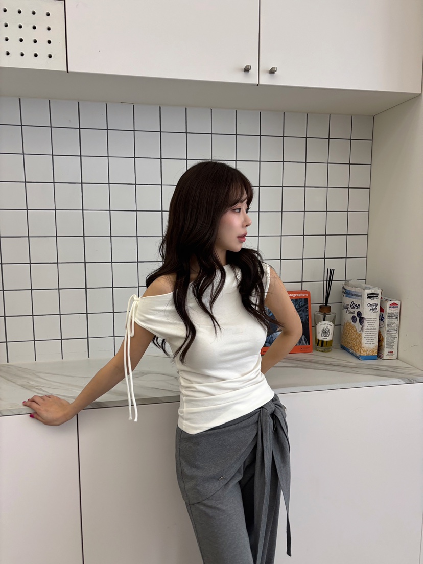 TOO HOT韓國東大門代購女裝新款時尚熱賣26春夏吊帶背心褶皺TOO HOT吊帶/背心