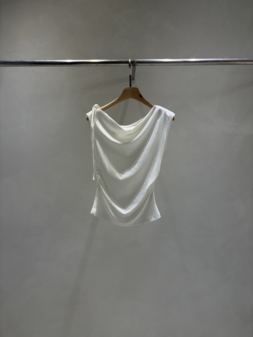 TOO HOT韓國東大門代購女裝新款時尚熱賣26春夏吊帶背心褶皺TOO HOT吊帶/背心圖色1