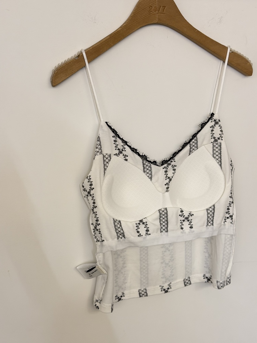 TWENTY FOUR SEVEN24-7韓國東大門直郵女士新品推薦吊帶背心蕾絲TEWNTY FOUR SEVEN24-7吊帶/背心