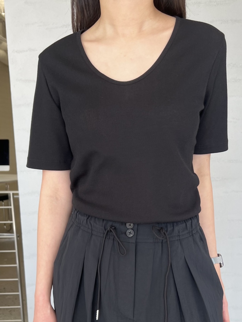 URBANE cloth韓國直郵女士新款26春夏職業推薦時尚人氣T恤URBANE clothT恤