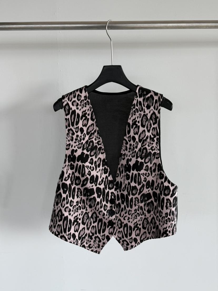 LE AVE韓國直郵實拍女裝新款熱賣時尚26春夏休閑馬甲豹紋LE AVE馬甲圖色1