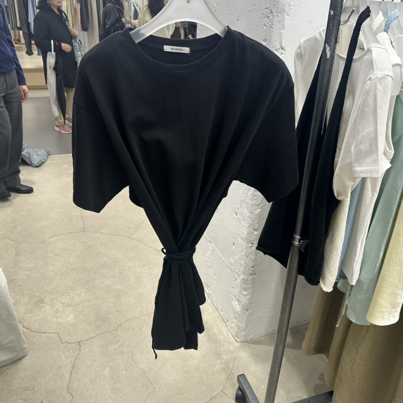 HELVETICA韓國直郵女士新品休閑26春夏職業時尚推薦人氣T恤HELVETICAT恤圖色2