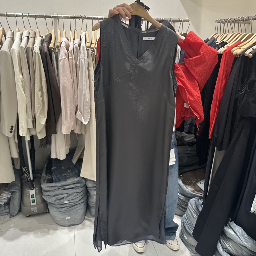 BLUEI-D/N SHARP韓國直郵實拍女裝新品職業休閑熱賣套裝Blue i-d/N SHARP套裝圖色2