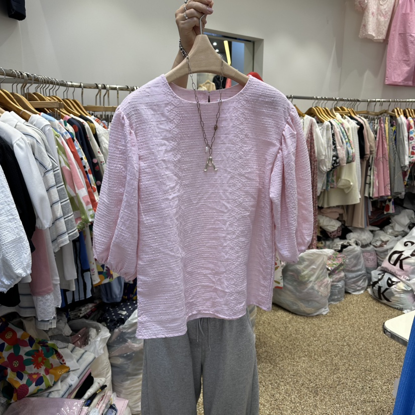 HAPPYBERRY韓國東大門代購女裝新款人氣襯衫蕾絲衫不含項鏈刺繡HAPPYBERRY襯衫/蕾絲衫圖色2