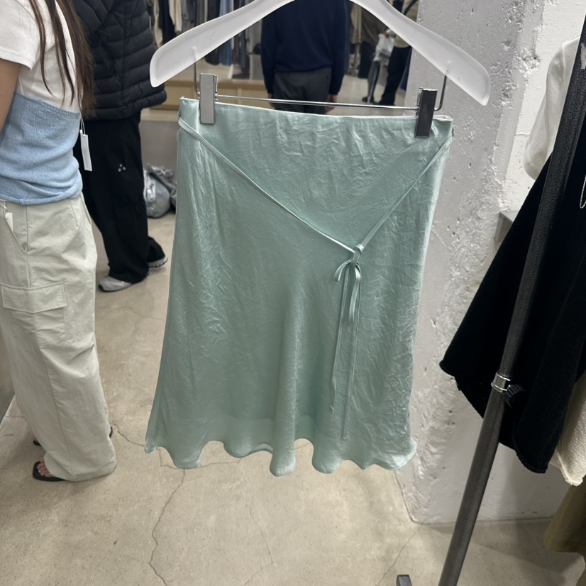 HELVETICA韓國直郵女士新款推薦26春夏半身裙中短裙含腰繩HELVETICA半身裙/中短裙圖色1