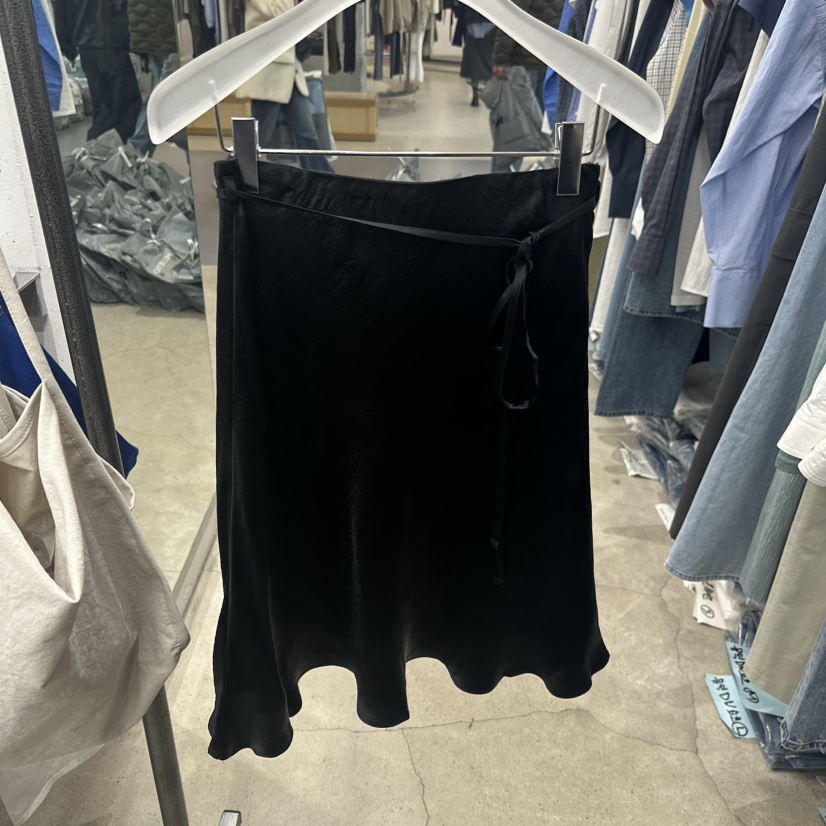 HELVETICA韓國直郵女士新款推薦26春夏半身裙中短裙含腰繩HELVETICA半身裙/中短裙圖色3