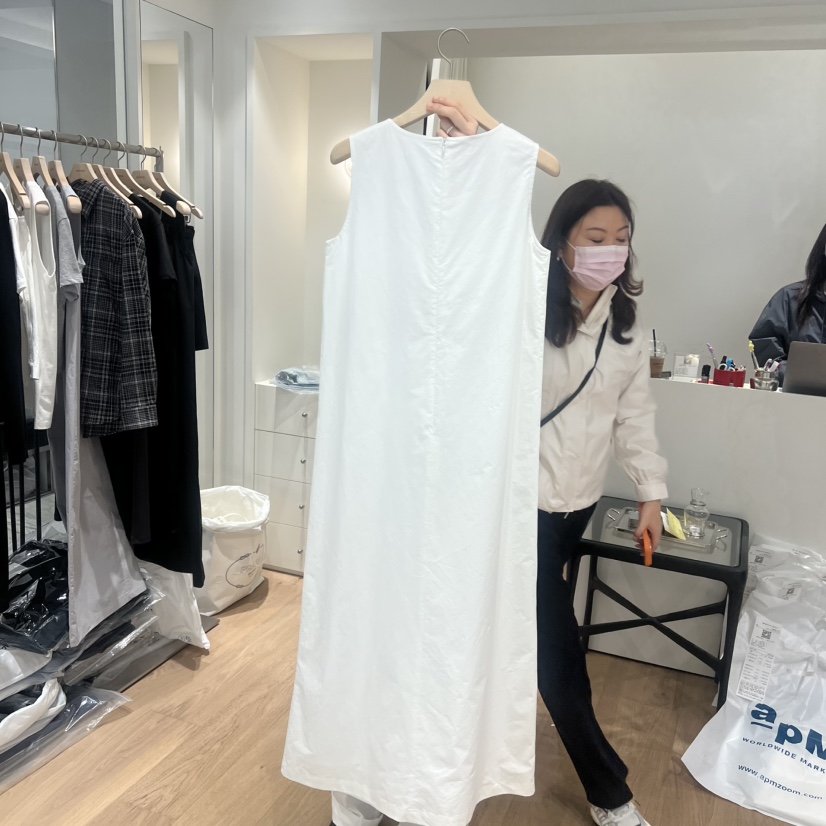 MONIQUE韓國直郵實拍女裝新品推薦26春夏時尚熱賣人氣連衣裙MONIQUE連衣裙