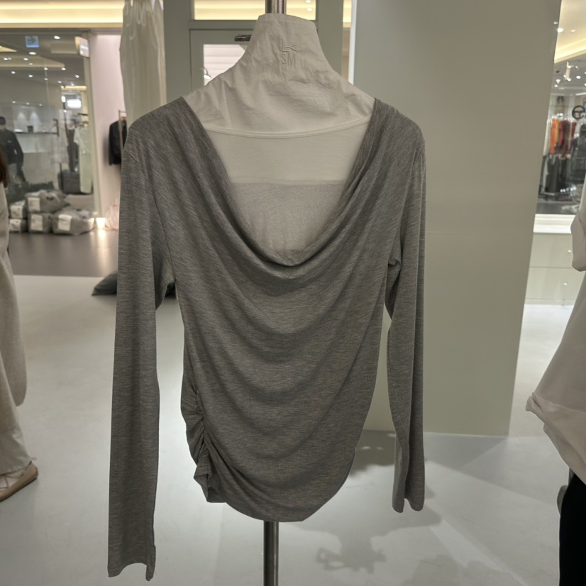 LOVE YOU SO MUCH/MORE THAN YESTERDAY韓國直郵實拍女士新品人氣長袖T恤假兩件LYSM/MORE THAN YESTERDAY長袖T恤圖色1