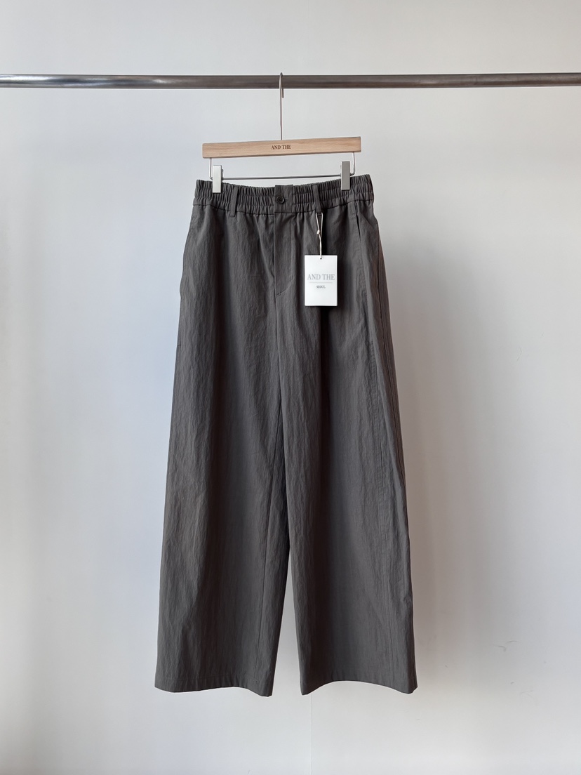 AND THE韓國東大門代購女裝新品26春夏時尚人氣推薦休閑褲AND THE休閑褲圖色2