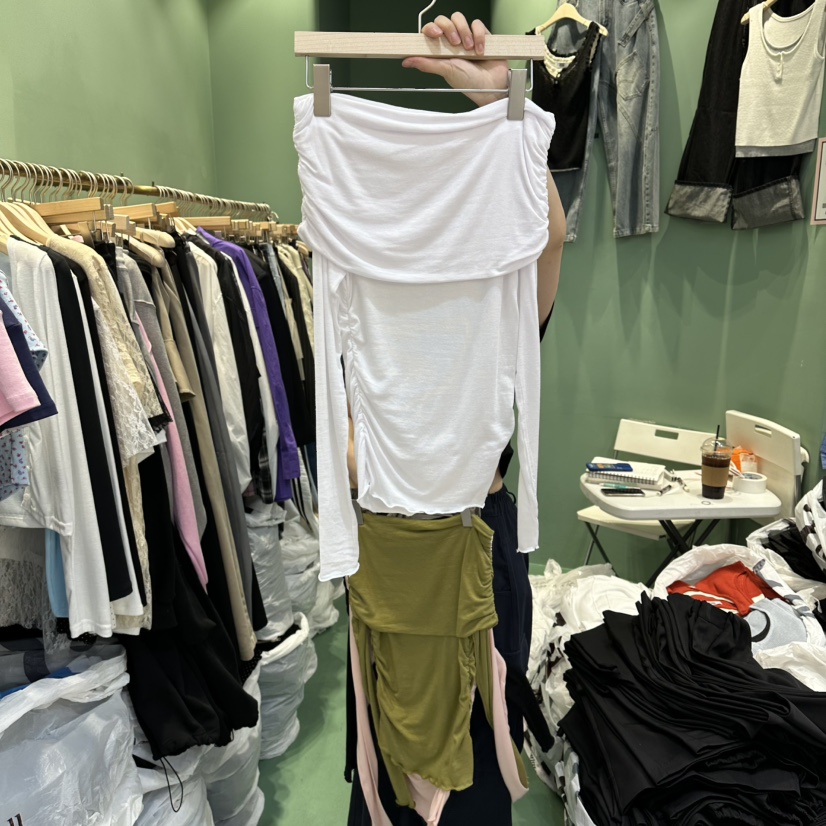 ROMANTIC NEWYORK韓國直郵女士新品休閑熱賣長袖T恤褶皺ROMANTIC NEWYORK長袖T恤圖色1