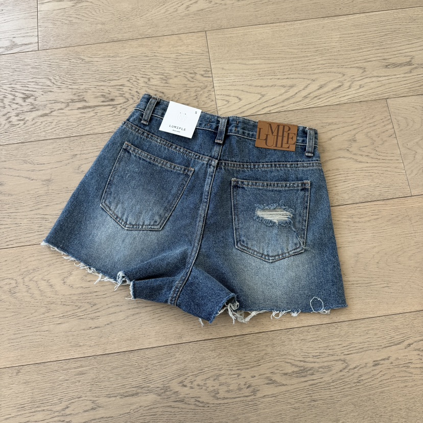 LUMIPLE韓國東大門直郵女裝新款職業時尚推薦人氣熱賣短褲LUMIPLE短褲