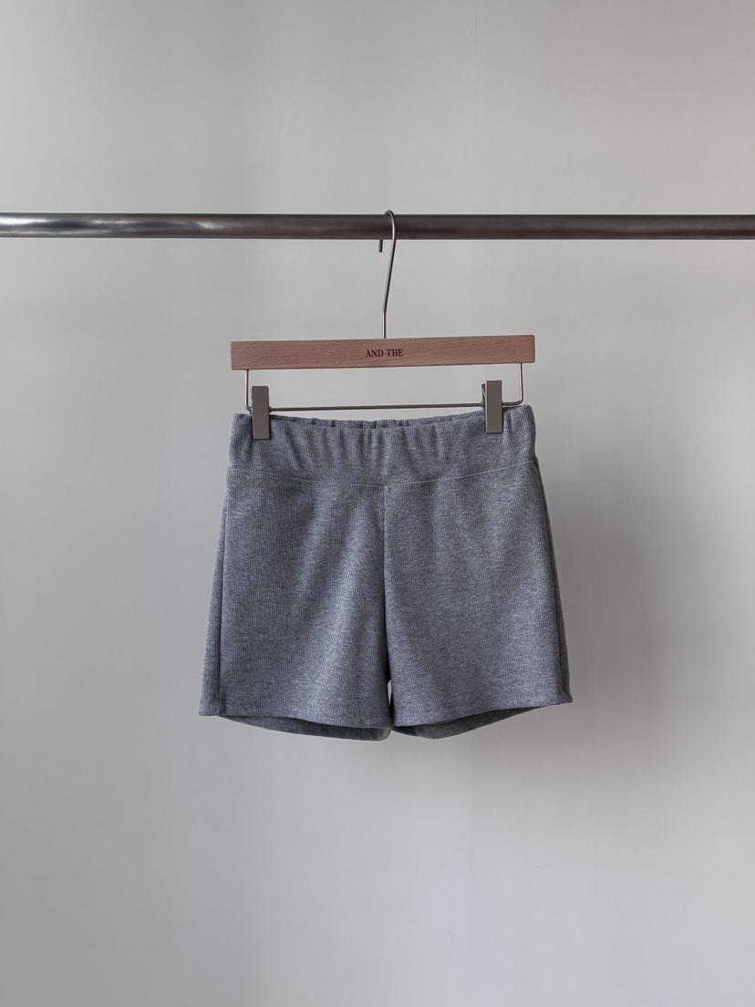 AND THE韓國直郵女裝新款職業熱賣26春夏人氣時尚短褲羅紋AND THE短褲圖色1