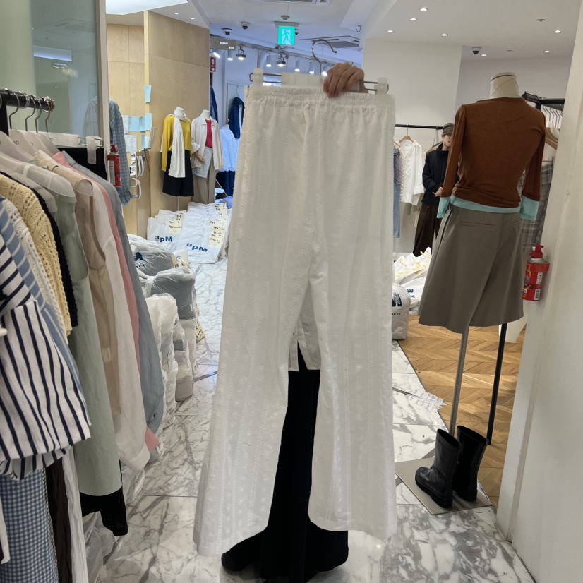 ALMOND韓國代購女士新款26春夏時尚熱賣推薦休閑褲蕾絲鏤空ALMOND休閑褲