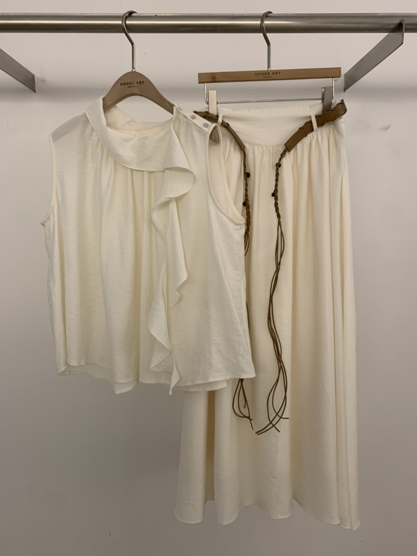 UNDER KEY韓國東大門代購女士新品人氣推薦休閑套裝含腰帶UNDER KEY套裝圖色3