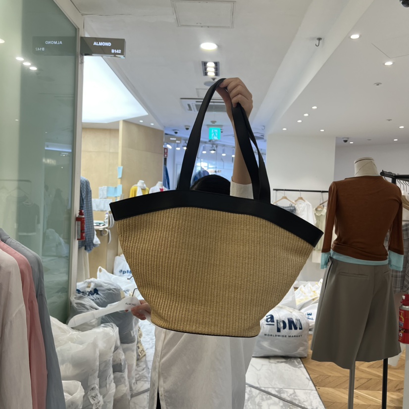 ALMOND韓國東大門直郵女裝新品熱賣推薦休閑手拿包腋下包ALMOND手拿包/腋下包