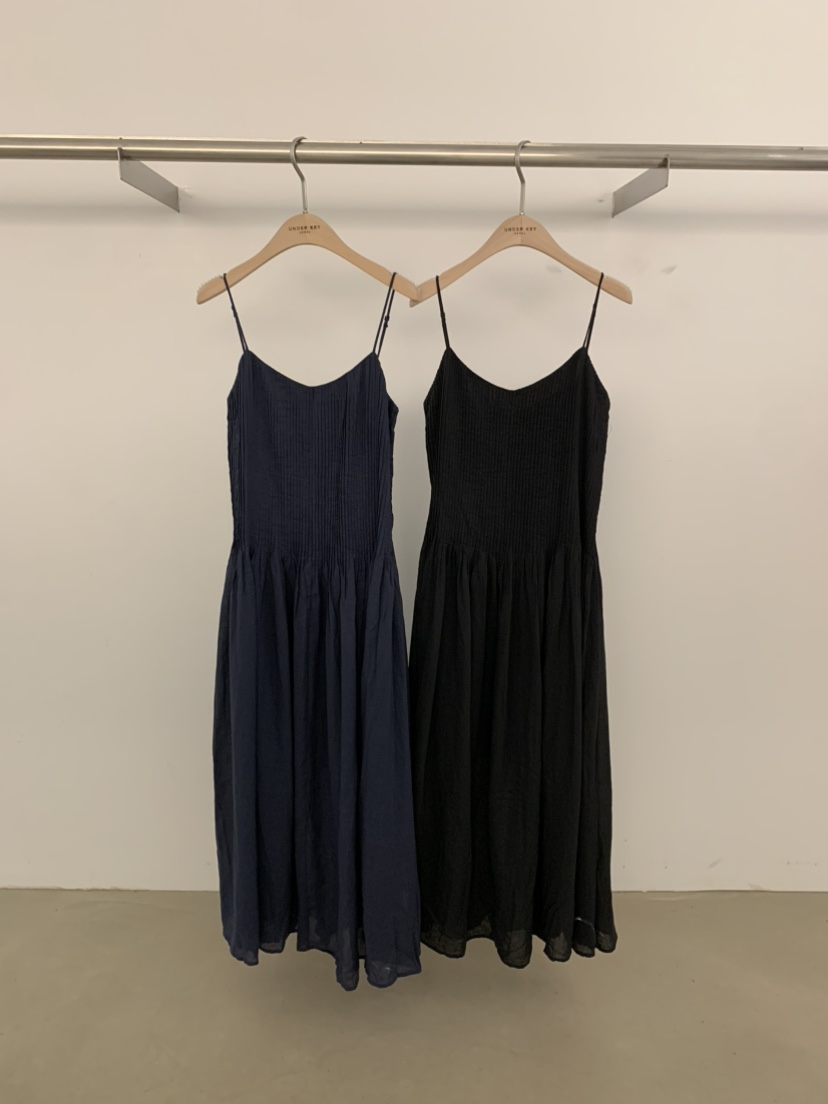 UNDER KEY韓國東大門直郵女士新款推薦職業休閑連衣裙褶裥UNDER KEY連衣裙