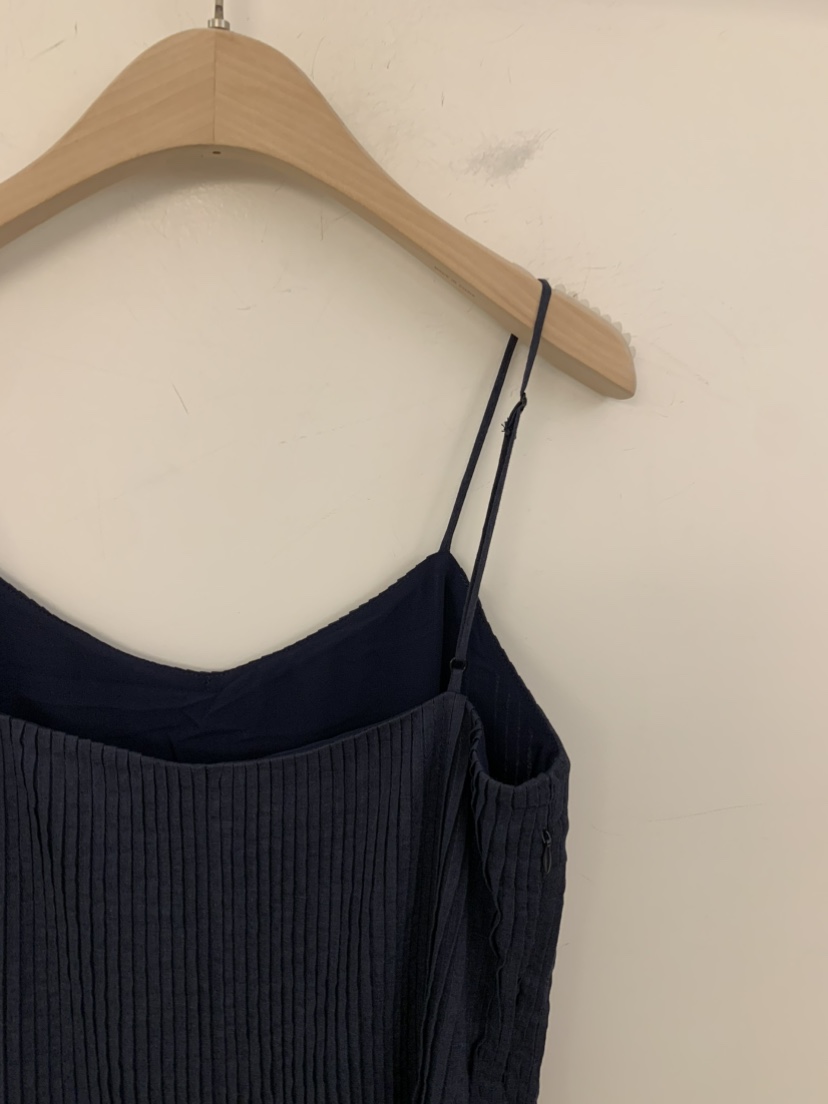 UNDER KEY韓國東大門直郵女士新款推薦職業休閑連衣裙褶裥UNDER KEY連衣裙