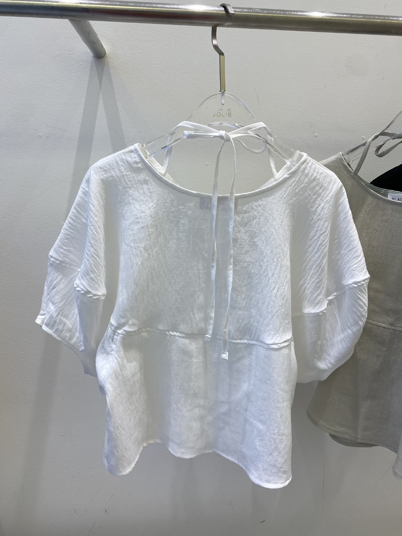 BLACK BIJOU韓國直郵女裝新款職業推薦人氣襯衫蕾絲衫鏤空BLACK BIJOU襯衫/蕾絲衫