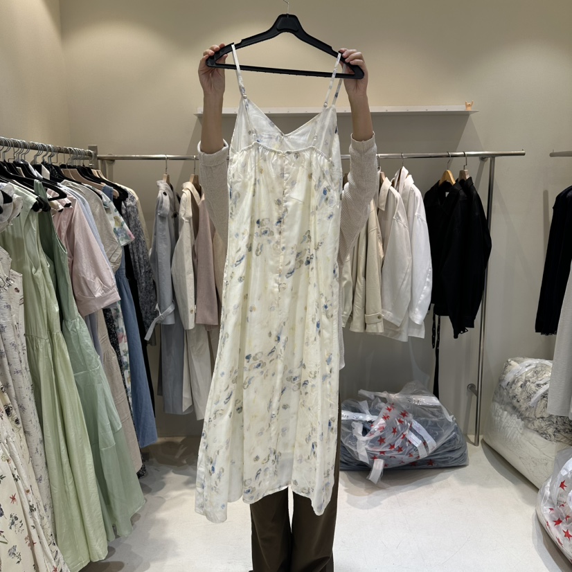 HER/PLAYLIST韓國直郵女裝新款休閑職業推薦人氣時尚連衣裙HER/PLAYLIST連衣裙