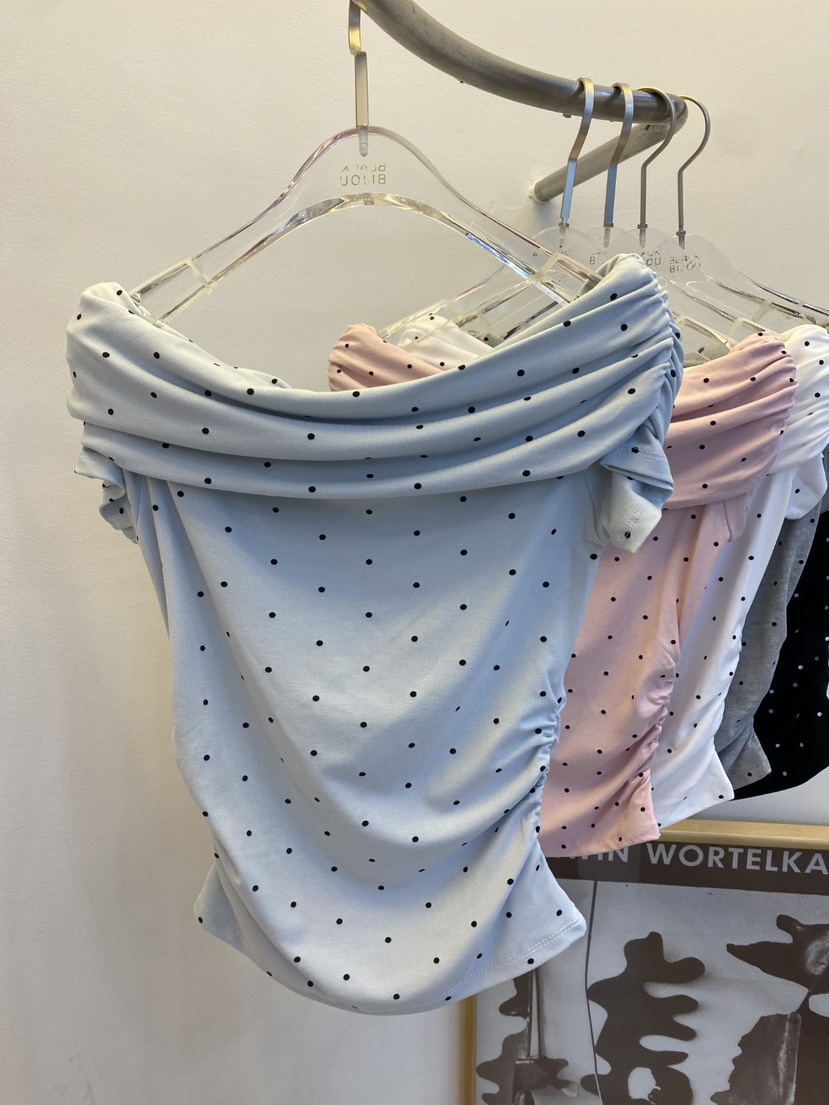 BLACK BIJOU韓國代購女士新款熱賣26春夏推薦時尚T恤褶皺BLACK BIJOUT恤