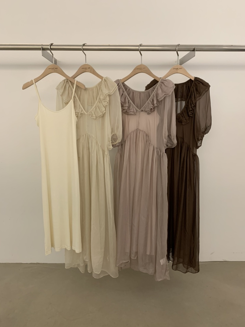 UNDER KEY韓國直郵實拍女裝新品人氣推薦套裝含吊帶絲綢UNDER KEY套裝