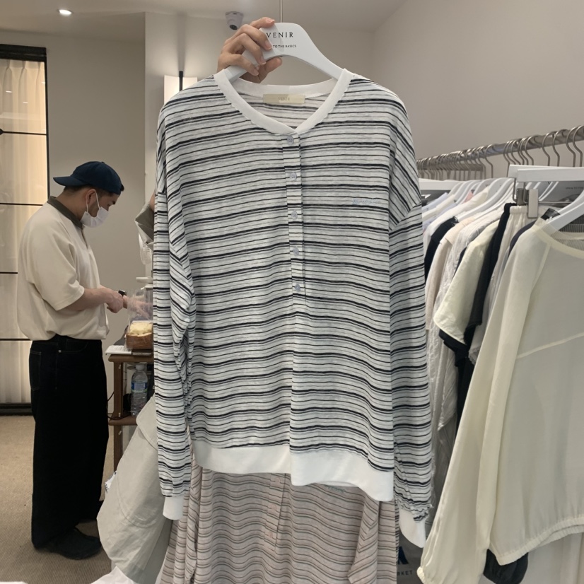VENIR-a韓國直郵實拍女士新品時尚推薦人氣休閑26春夏長袖T恤VENIR-a長袖T恤圖色1