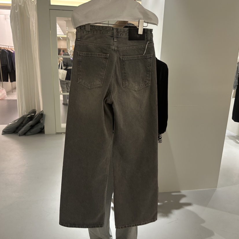 LOVE YOU SO MUCH/MORE THAN YESTERDAY韓國直郵實拍女士新品人氣牛仔褲LYSM/MORE THAN YESTERDAY牛仔褲