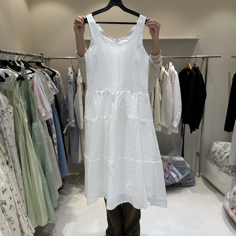 HER/PLAYLIST韓國直郵實拍女裝新款推薦26春夏人氣連衣裙HER/PLAYLIST連衣裙圖色2