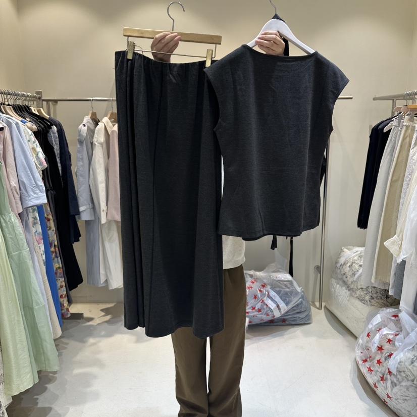 HER/PLAYLIST韓國東大門直郵女裝新品熱賣套裝含脖帶套裝圓領HER/PLAYLIST套裝