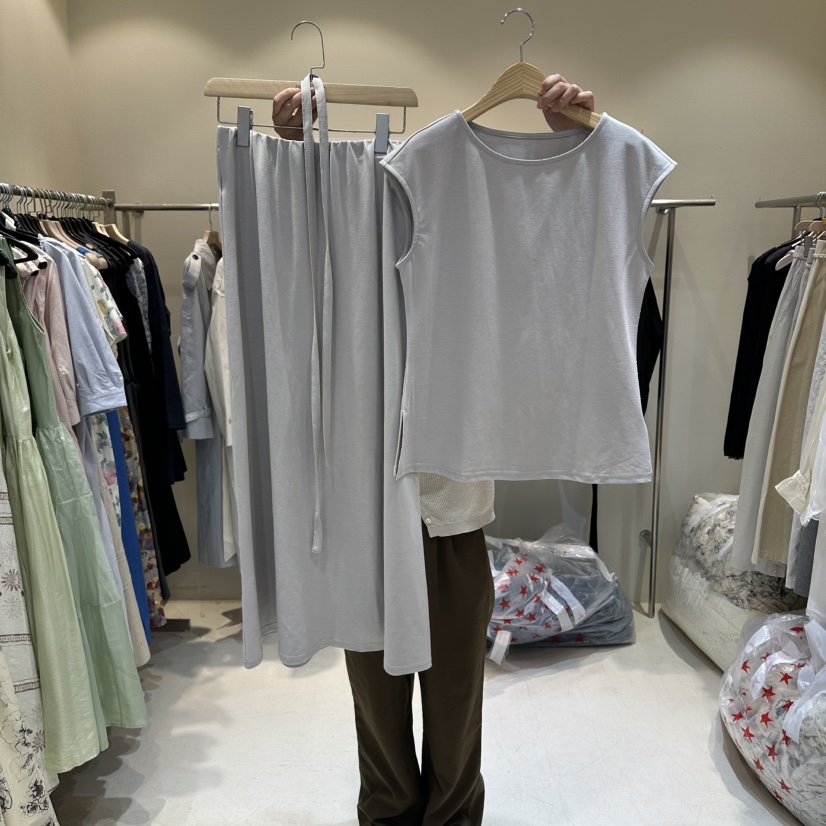 HER/PLAYLIST韓國東大門直郵女裝新品熱賣套裝含脖帶套裝圓領HER/PLAYLIST套裝圖色1