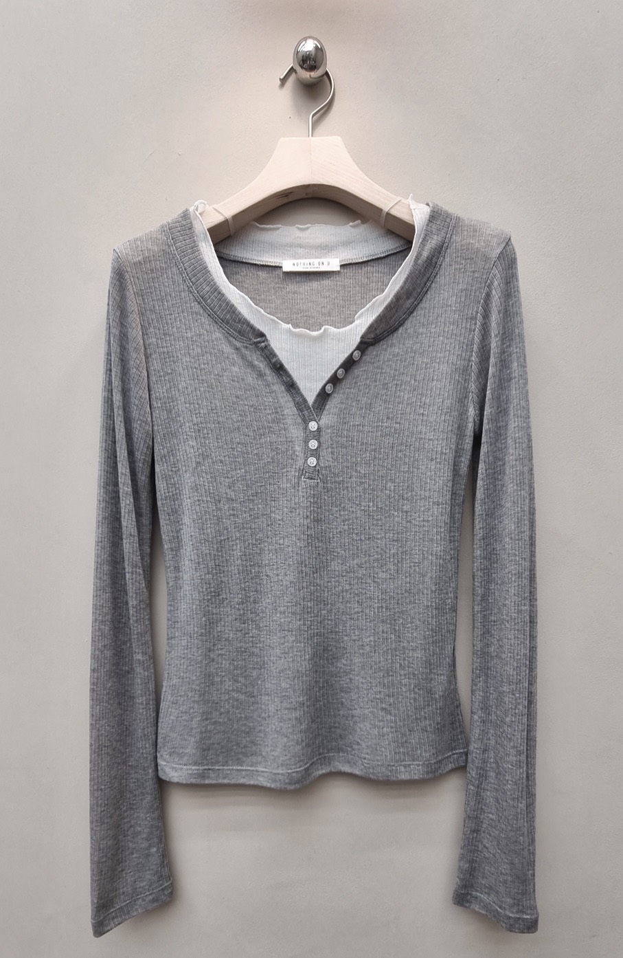 NOTHING韓國東大門直郵女裝新款人氣時尚職業長袖T恤撞色NOTHING長袖T恤圖色2