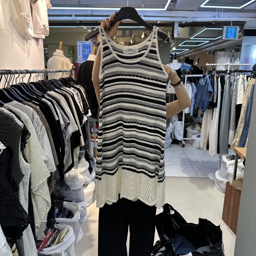 空韓國直郵實拍女裝新品人氣職業26春夏熱賣推薦吊帶背心BAKHA吊帶/背心圖色2