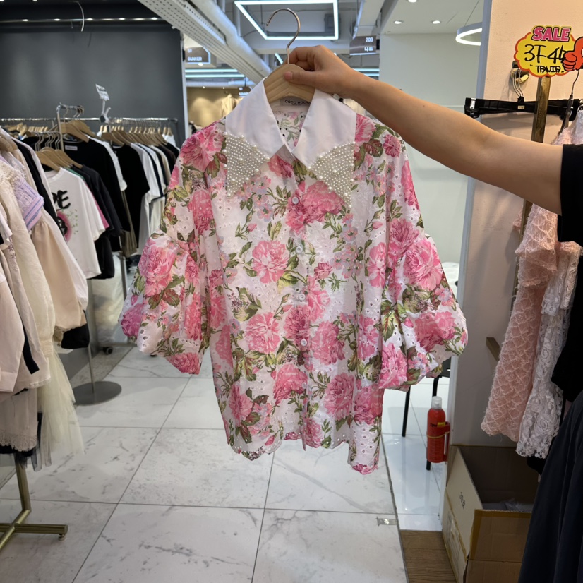 COCO HOLIC韓國代購女士新品休閑人氣襯衫蕾絲衫插肩袖花朵COCO HOLIC襯衫/蕾絲衫圖色1