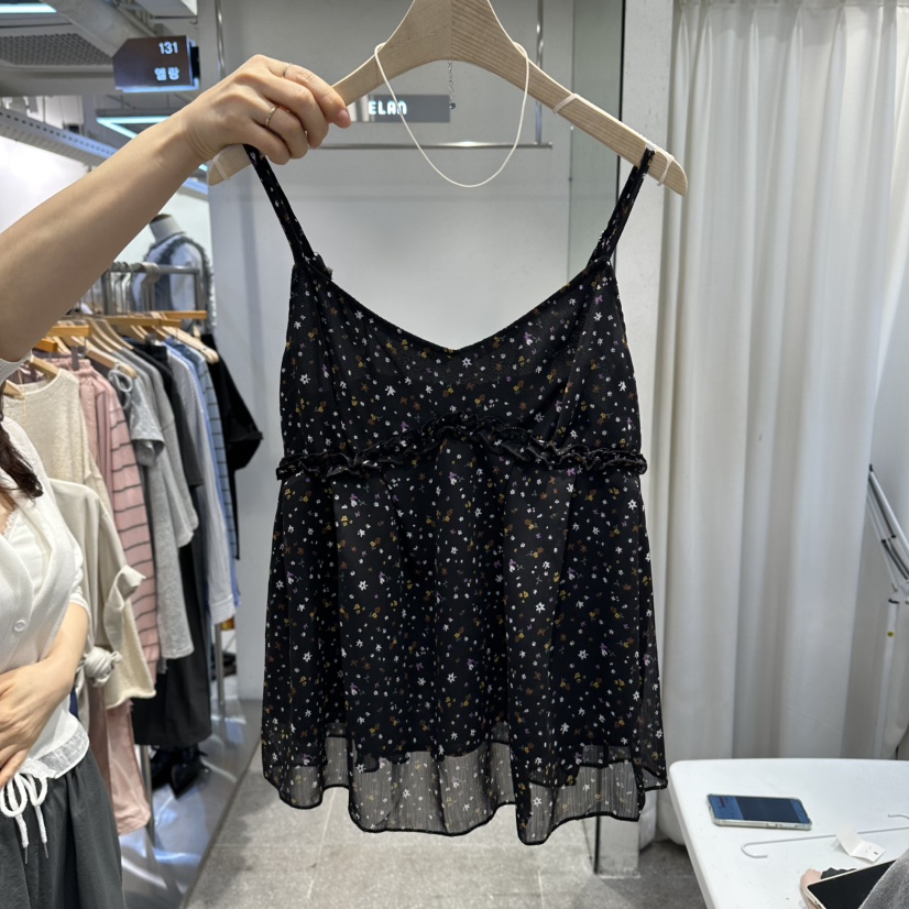 空韓國東大門代購女裝新款職業休閑時尚26春夏吊帶背心花朵空吊帶/背心圖色2