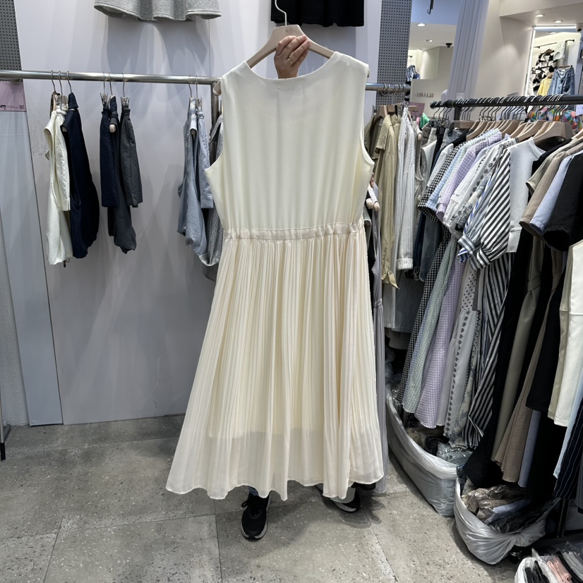 BLOOM韓國東大門代購女士新品時尚人氣職業推薦連衣裙褶皺BLOOM-Q連衣裙