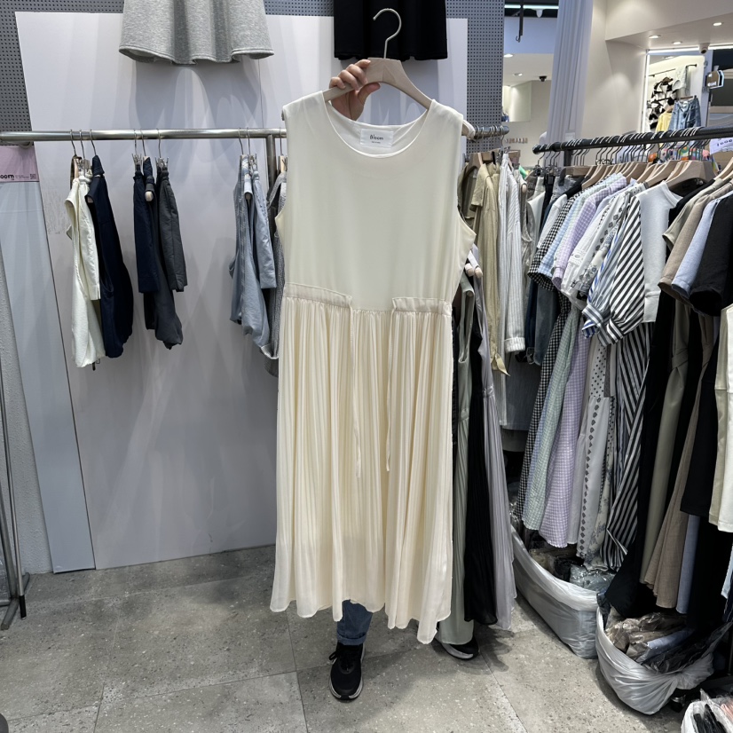 BLOOM韓國東大門代購女士新品時尚人氣職業推薦連衣裙褶皺BLOOM-Q連衣裙圖色1