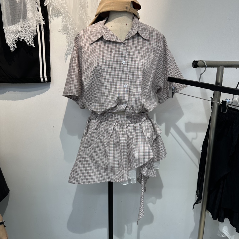 空韓國東大門直郵女士新款職業推薦26春夏人氣時尚套裝套裝BAKHA套裝圖色2