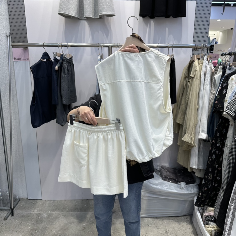 BLOOM韓國直郵女裝新品推薦時尚26春夏套裝含圍巾套裝格紋BLOOM-Q套裝