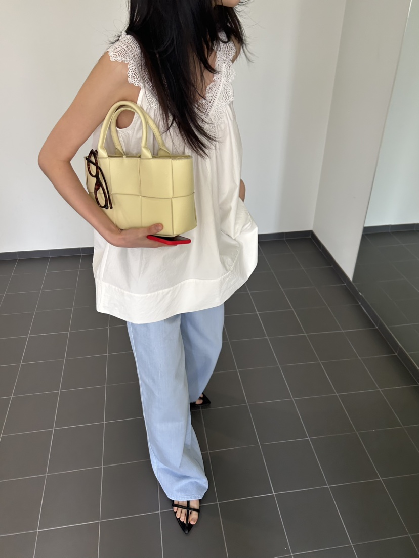 ME MO韓國直郵女裝新款時尚26春夏襯衫蕾絲衫不含腰帶蕾絲ME MO襯衫/蕾絲衫