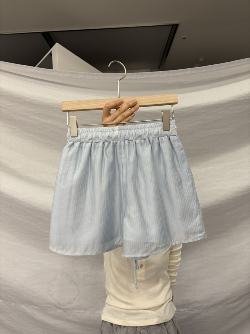 ME MO韓國直郵女士新款時尚26春夏推薦職業人氣休閑短褲ME MO短褲