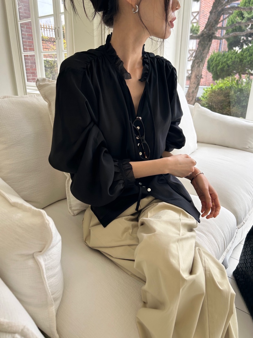 ME MO韓國東大門直郵女士新品職業推薦人氣26春夏襯衫蕾絲衫ME MO襯衫/蕾絲衫