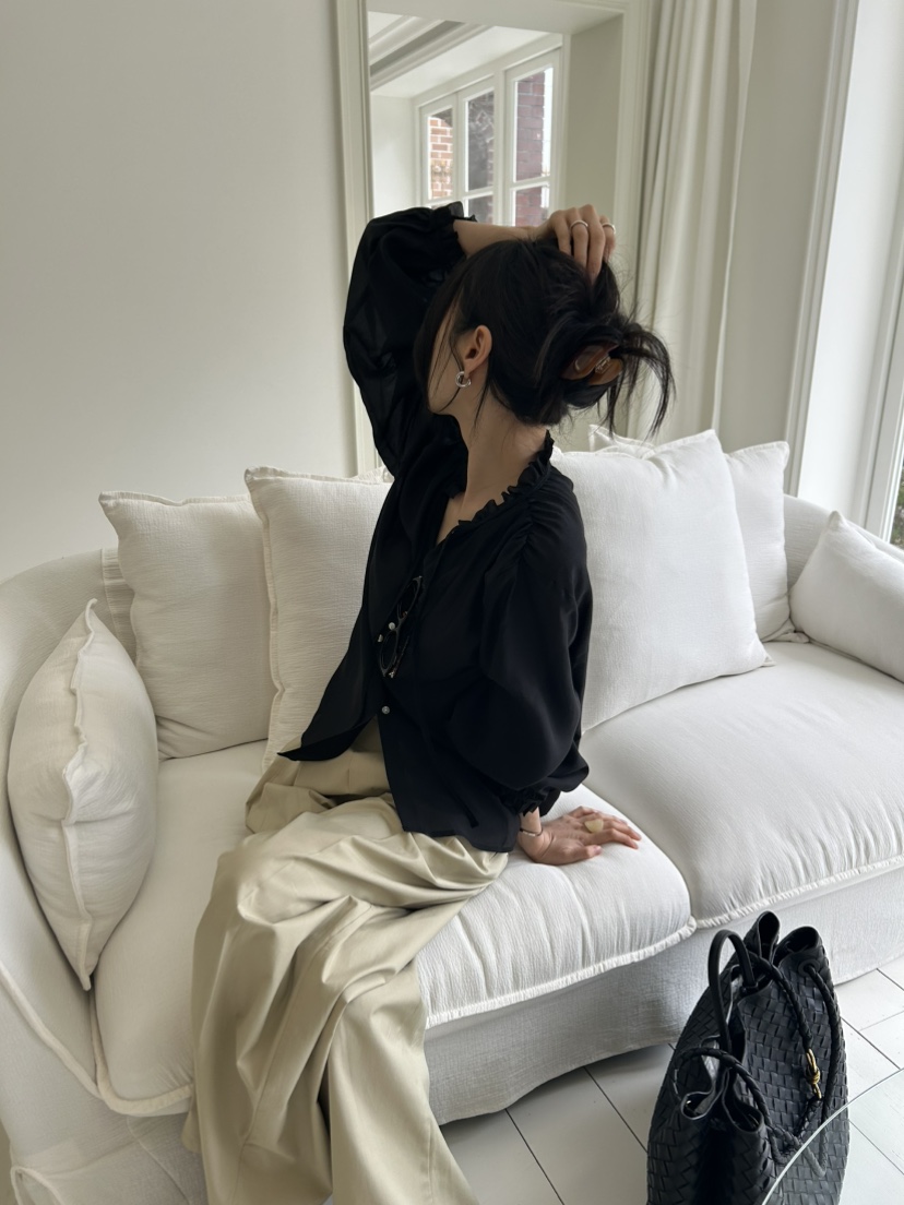 ME MO韓國東大門直郵女士新品職業推薦人氣26春夏襯衫蕾絲衫ME MO襯衫/蕾絲衫