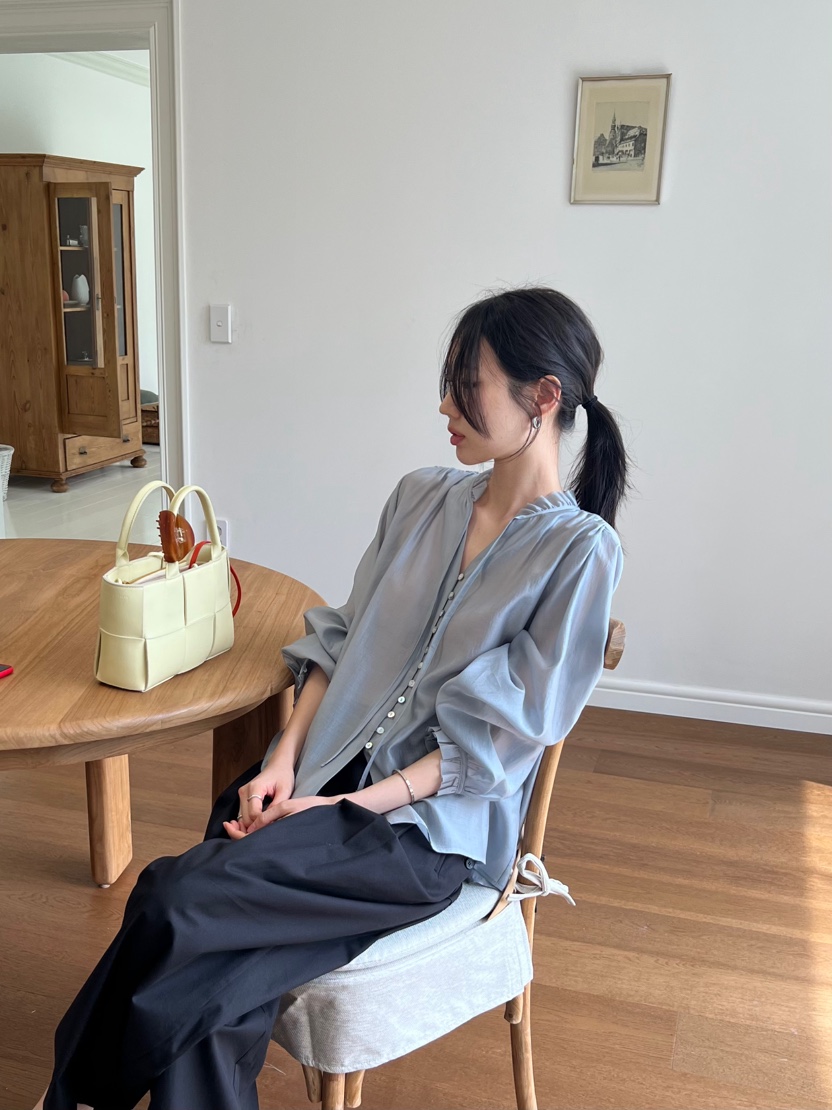 ME MO韓國東大門直郵女士新品職業推薦人氣26春夏襯衫蕾絲衫ME MO襯衫/蕾絲衫