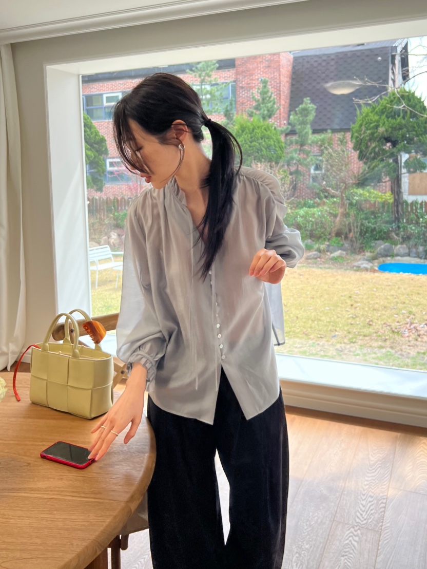 ME MO韓國東大門直郵女士新品職業推薦人氣26春夏襯衫蕾絲衫ME MO襯衫/蕾絲衫