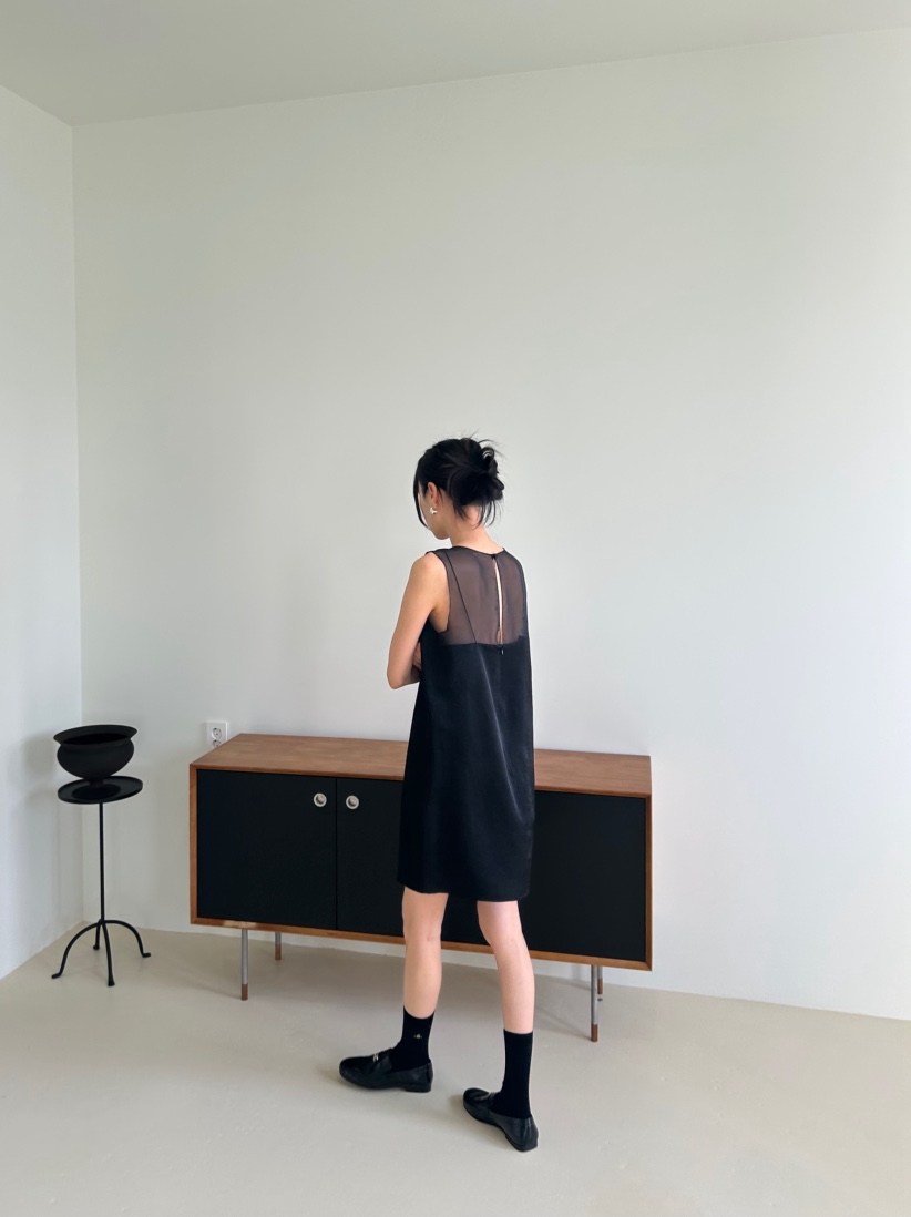 ME MO韓國東大門直郵女裝新款推薦時尚26春夏連衣裙不含絲巾ME MO連衣裙