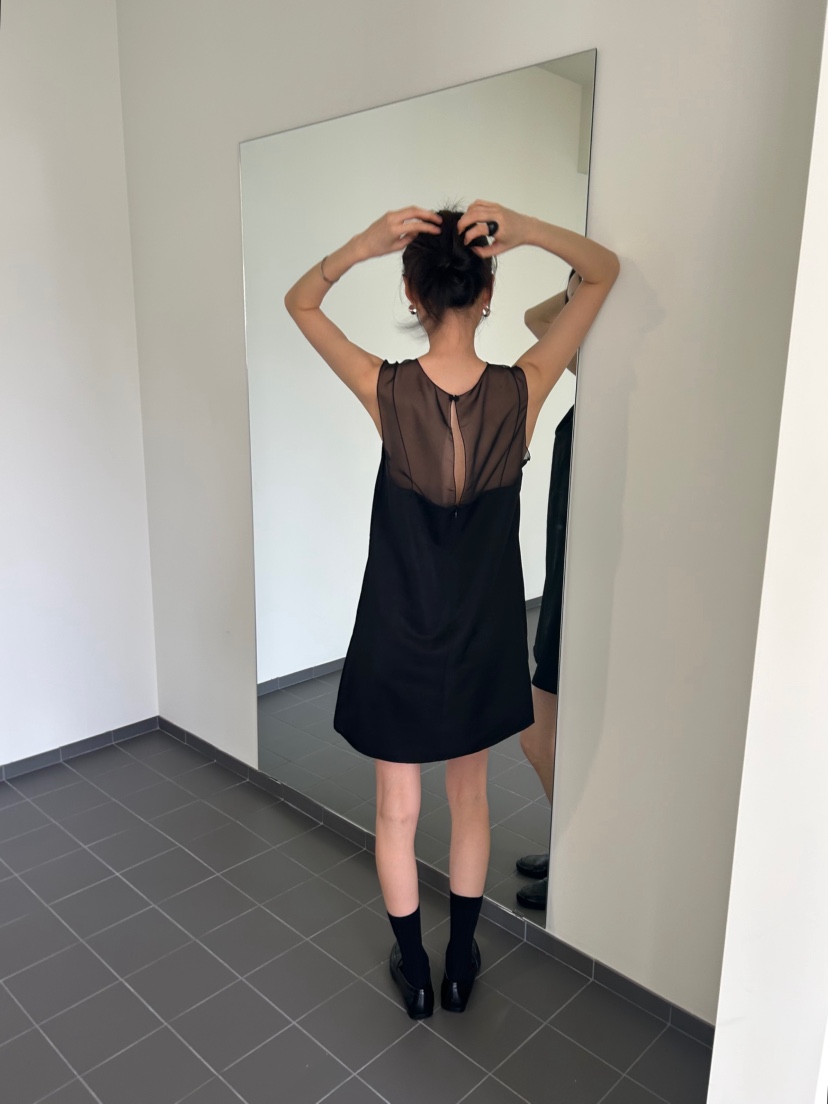 ME MO韓國東大門直郵女裝新款推薦時尚26春夏連衣裙不含絲巾ME MO連衣裙