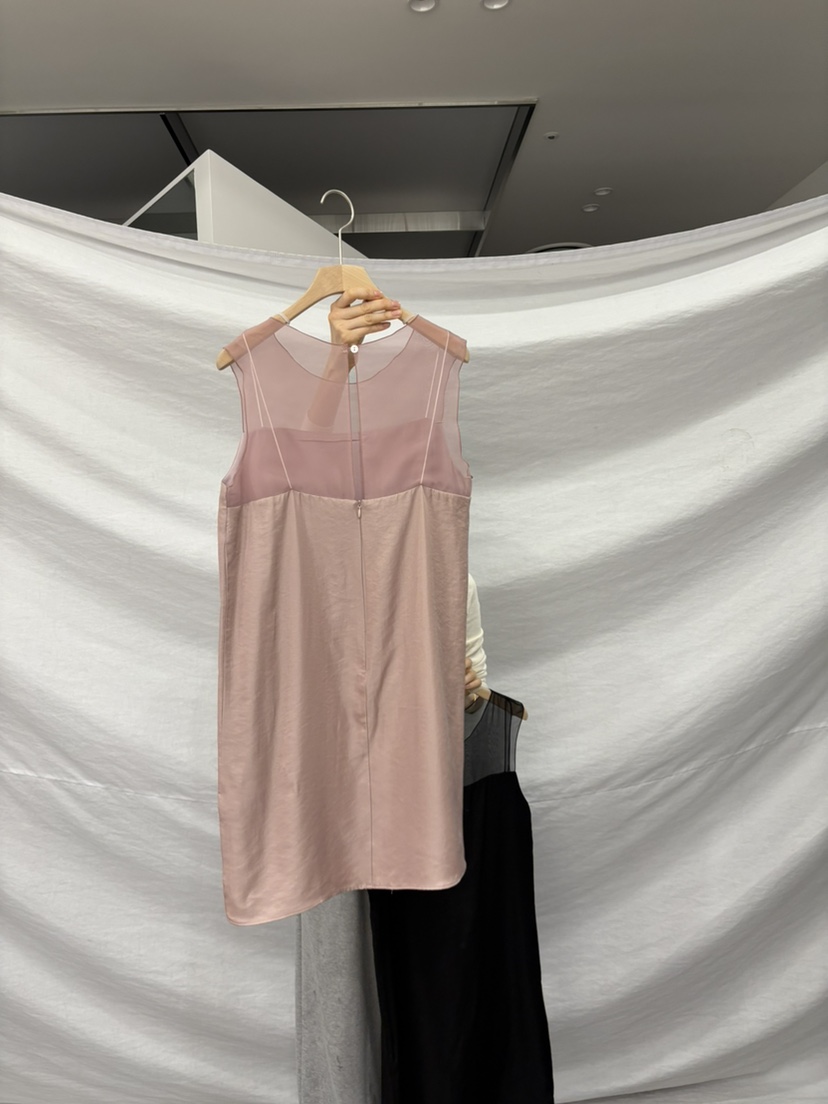 ME MO韓國東大門直郵女裝新款推薦時尚26春夏連衣裙不含絲巾ME MO連衣裙