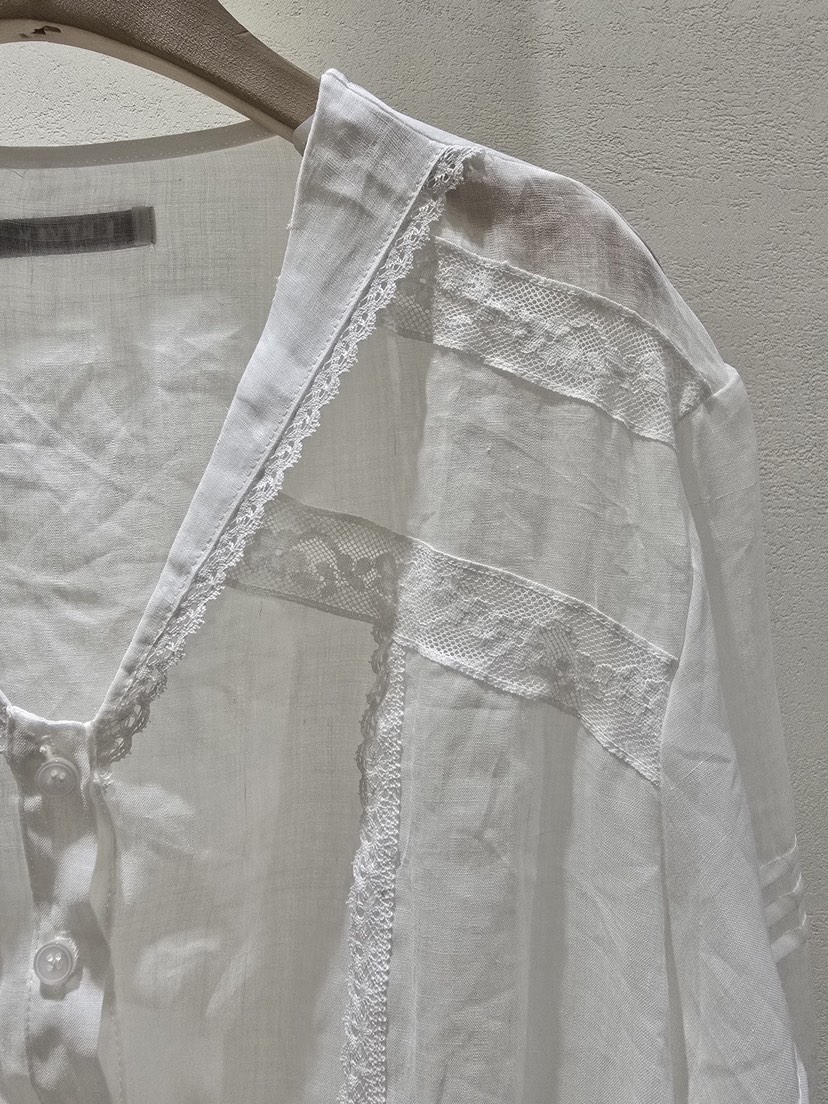 LIKEVAM韓國東大門直郵女裝新品熱賣推薦26春夏襯衫蕾絲衫LIKEVAM襯衫/蕾絲衫